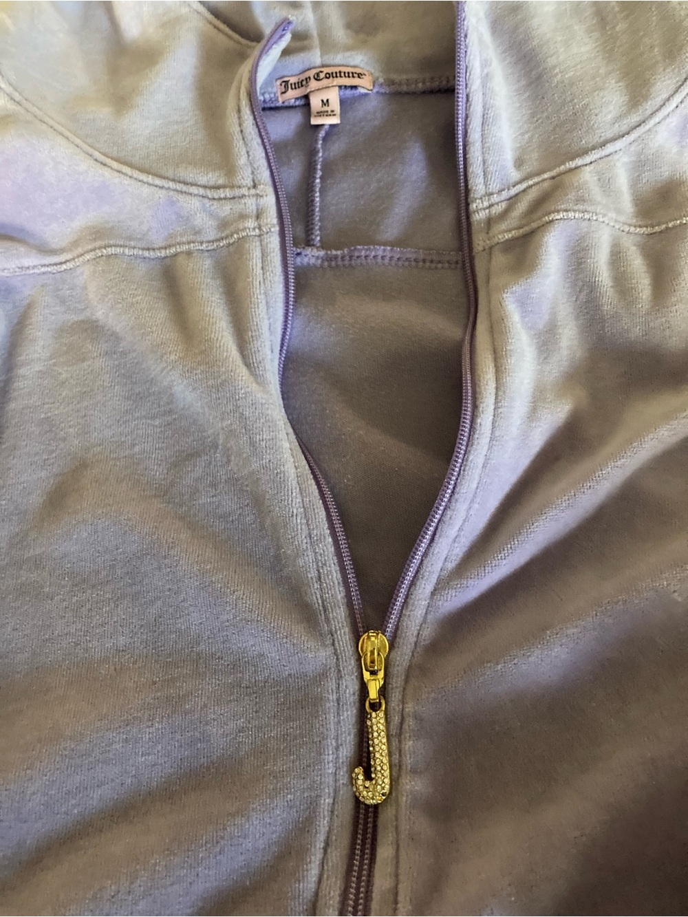 Juicy Couture Lavender Velour Lounge Set - Picture 4 of 6
